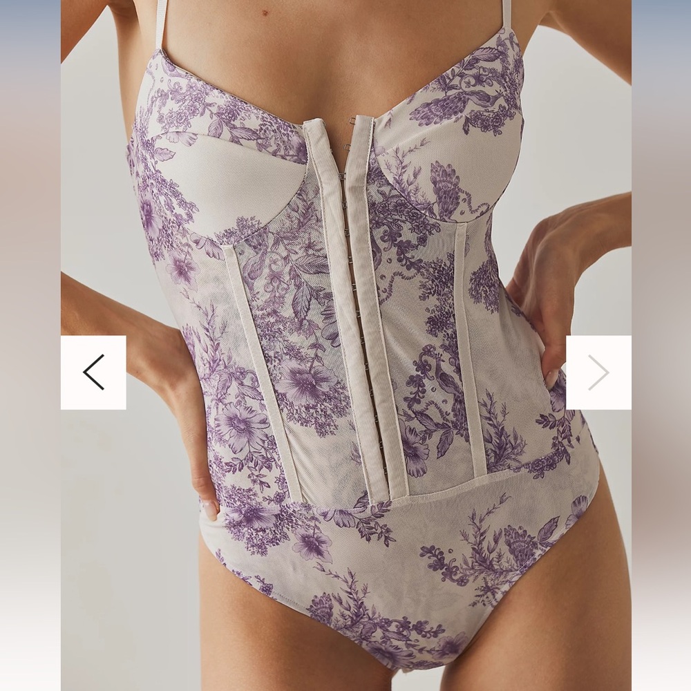 Night Rhythm Printed Bodysuit - Picture 2 of 2